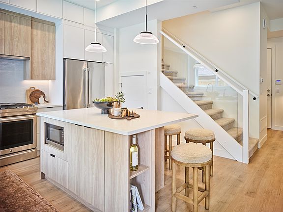 3rd image of 23697 Fern Cres #1