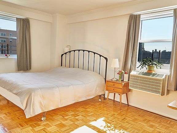 5th image of 122 Ashland Pl APT 14B