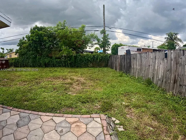 5720 SW 38th Ct — Photo 34