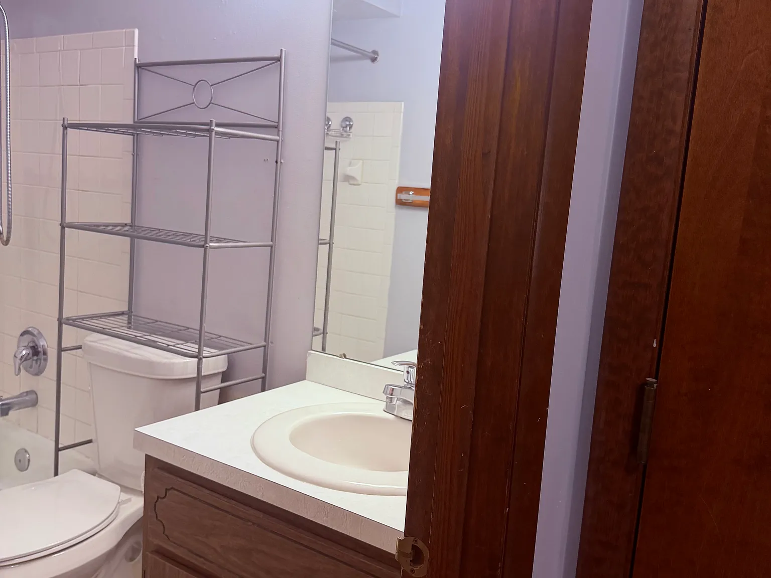 2 bed, 1050 sqft, $985 — Photo 4