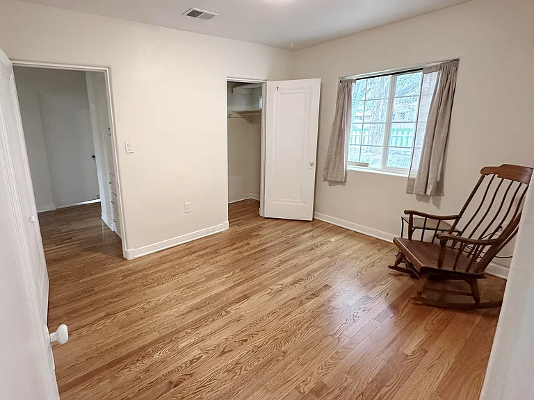 801 Solano Dr NE — Photo 12