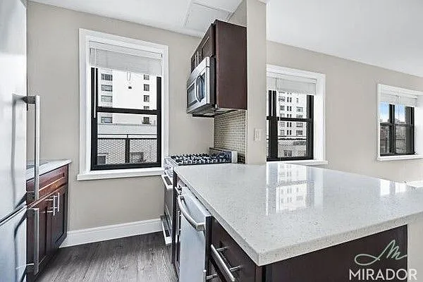 Rented by Mirador Real Estate | media 44