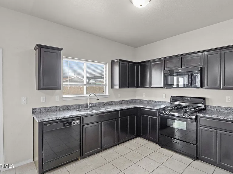 2240 Decamp Point Pl — Photo 15
