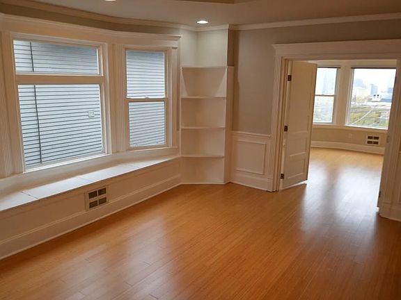 4th image of 420 Highland Dr #2