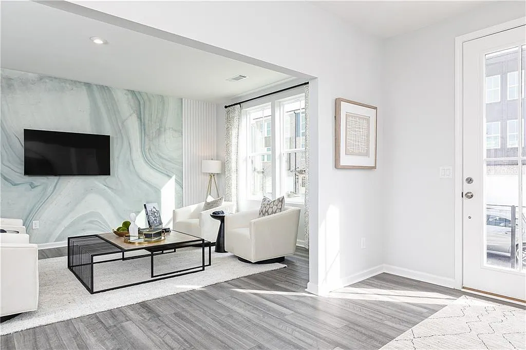 4 bed, 3.5 bath, 2431 sqft, $2,800 — Photo 3