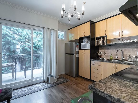 5th image of 12585 72nd Ave #27