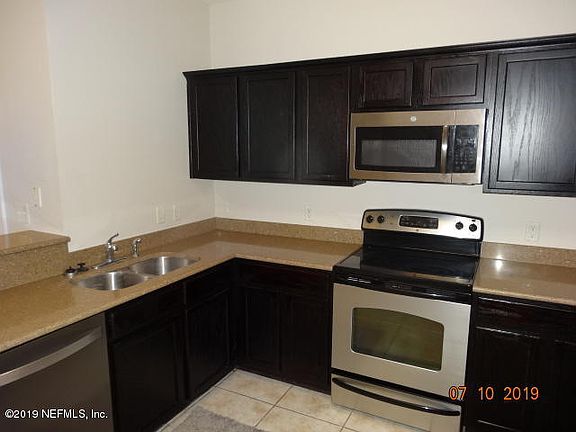 4th image of 4991 Key Lime Dr Unit 202