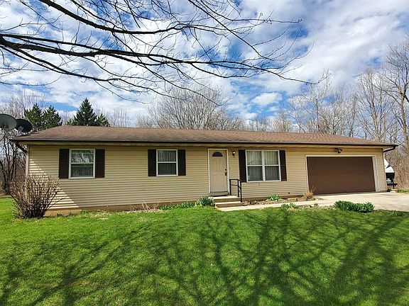 2nd image of 305 N Meadow Ln