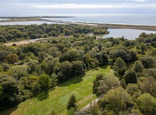 141 Gray Craig Rd, Middletown, RI 02842