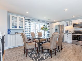 28 Bay Shore Rd, Hyannis, MA 02601