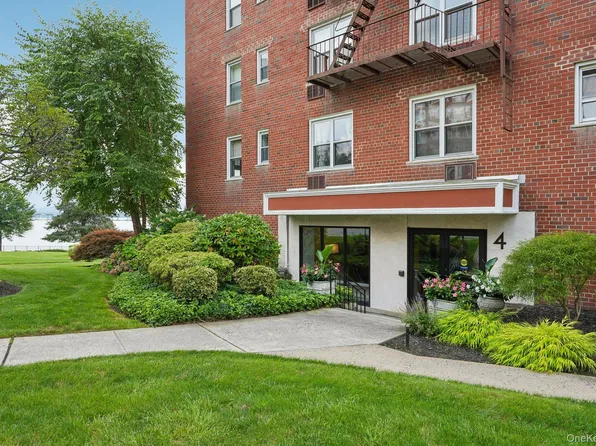 4 Salisbury Point #1D   (DIRECTORY 106), Nyack, NY 10960