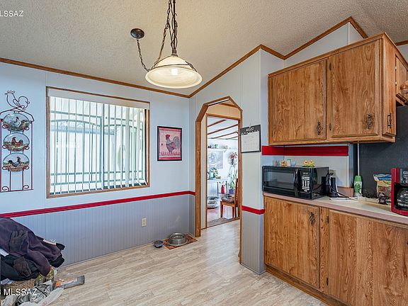 4th image of 3372 W Majestic Dr