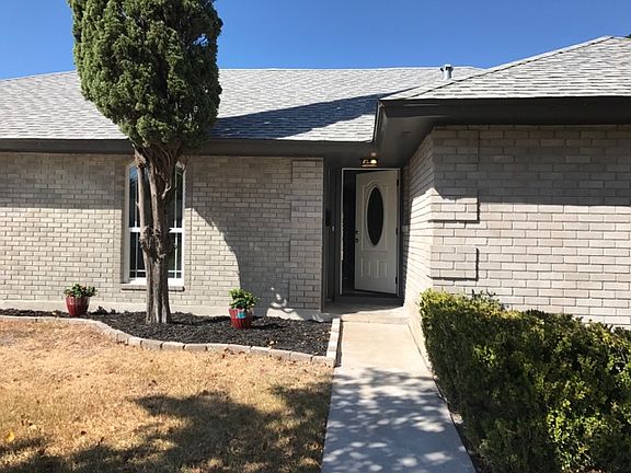 2nd image of 3710 Panama Dr