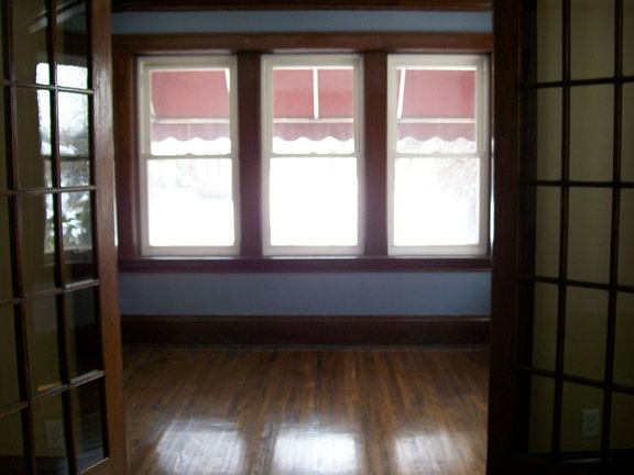5th image of 641 Marshall Ave APT 1