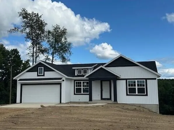 2165 Pursuit Dr, Hopkins, MI 49328