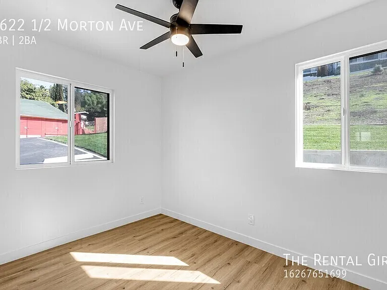 1622 1/2 Morton Ave — Photo 16