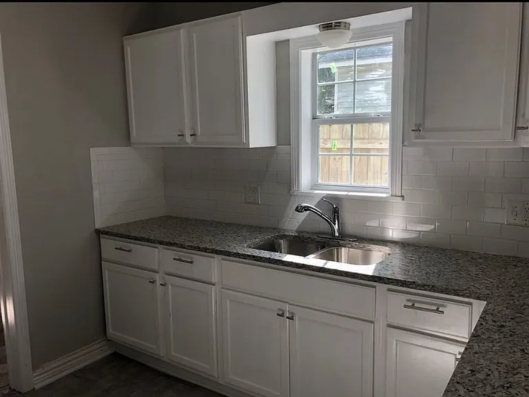 620 Riverside Dr — Photo 9