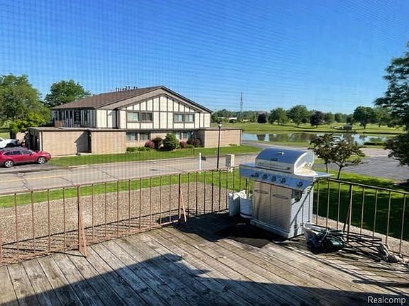 2nd image of 110 Country Club Dr