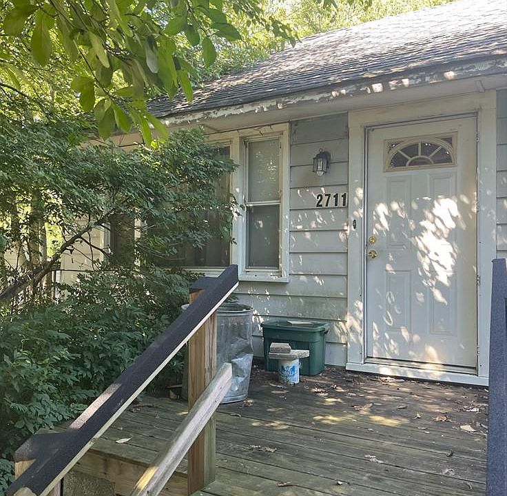 1st image of 2711 Monmouth Rd