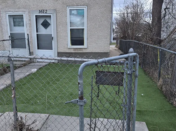 1612 Pacific Ave W, Winnipeg, MB R3E 1H5