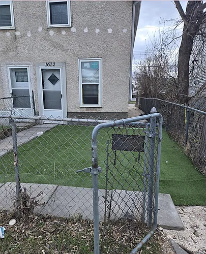 1612 Pacific Ave W Photo 1