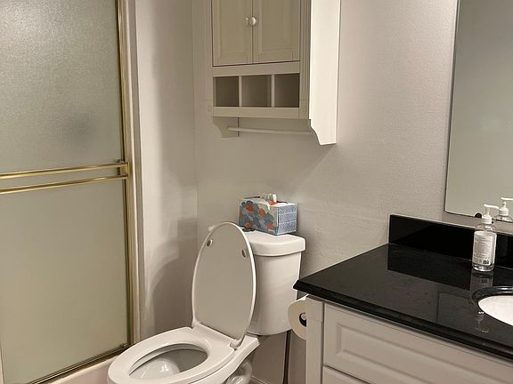 4th image of 857 Cape Colony Dr