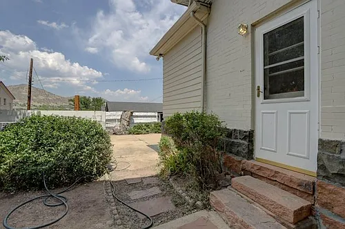 920 14th St Photo 1