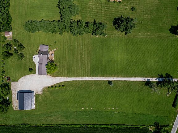 2nd image of 2437 N 1480 East Rd