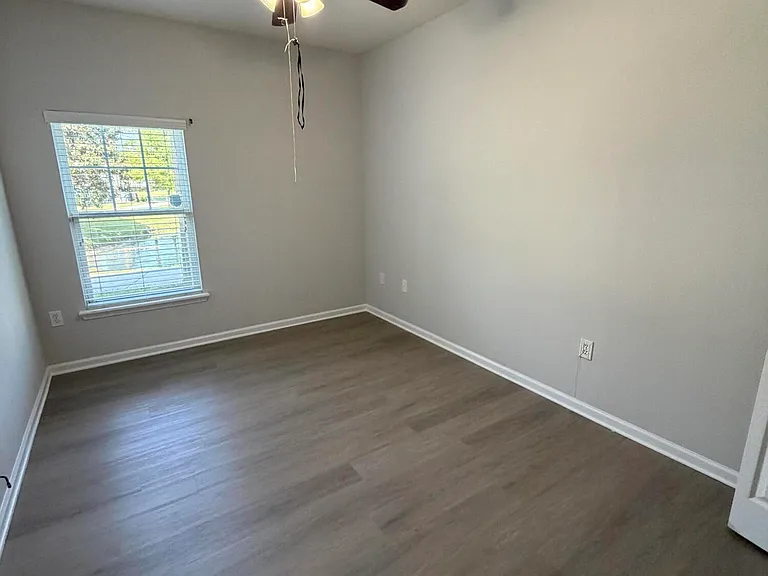 8201 Green Parrot Rd #106 — Photo 28