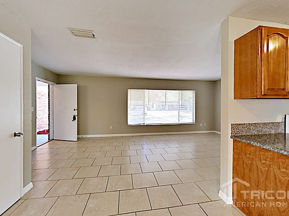 4th image of 520 White Oak Ave
