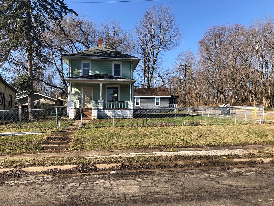 1st image of 315 N Red Bud Trl
