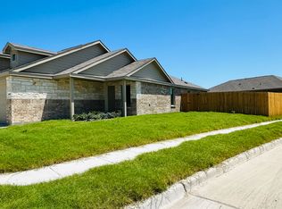 1447 Dovekie Dr, Forney, TX 75126