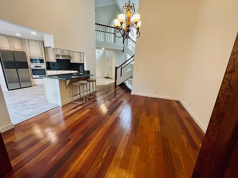 2 Greenbrier Ct — Photo 16