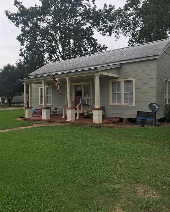 1st image of 337 Main St
