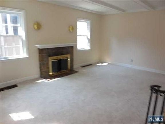 3rd image of 268 Wall Ave #270