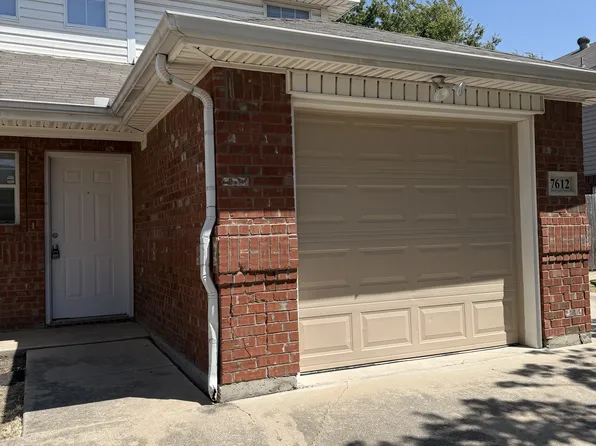 7612 Downe Dr, White Settlement, TX 76108
