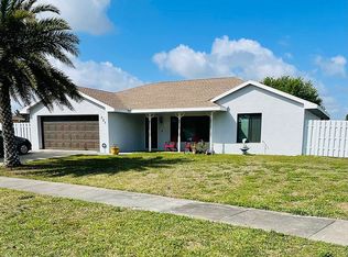 327 W Sugarland Cir, Clewiston, FL 33440