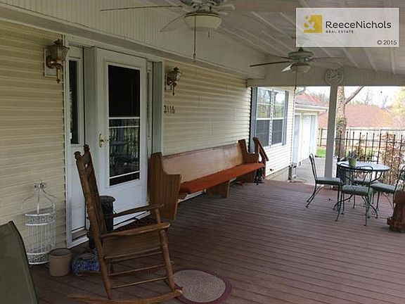 Great porch/deck to entertain your family and friends on.