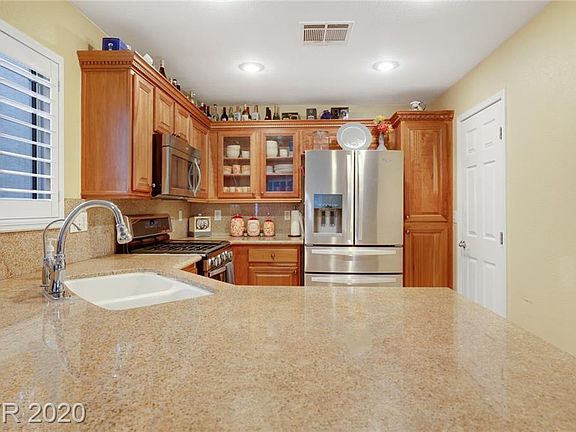 3rd image of 6478 Brook Cottage Ln