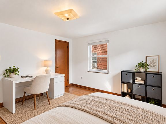 5th image of 229 Halket Pl Floor 1