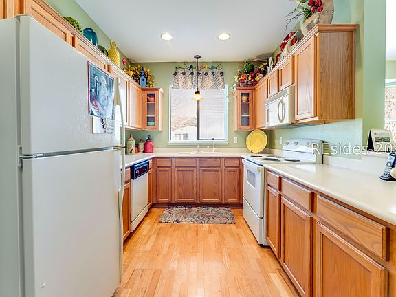 3rd image of 29 Mackay Ln