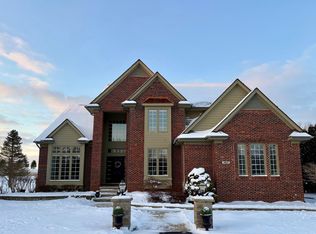 49621 Deer Run, Northville, MI