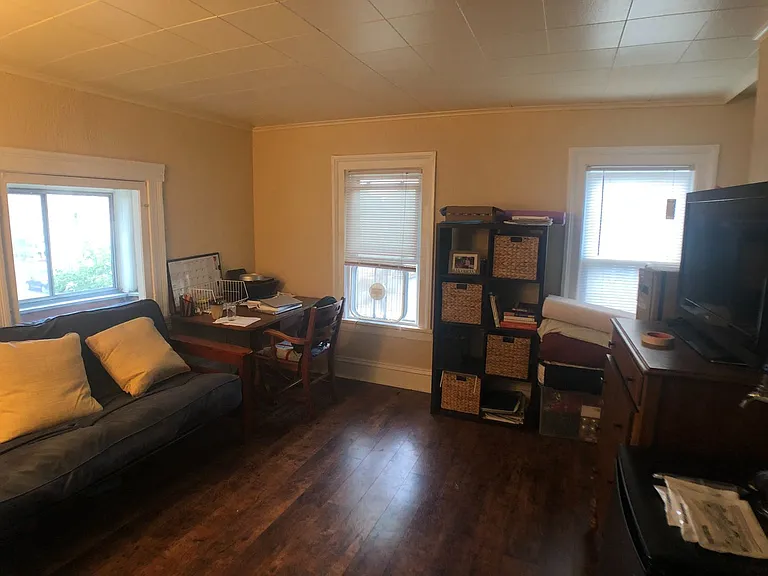 777 South Avenue — Photo 9