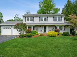 29 Clearfield Rd, Succasunna, NJ 07876
