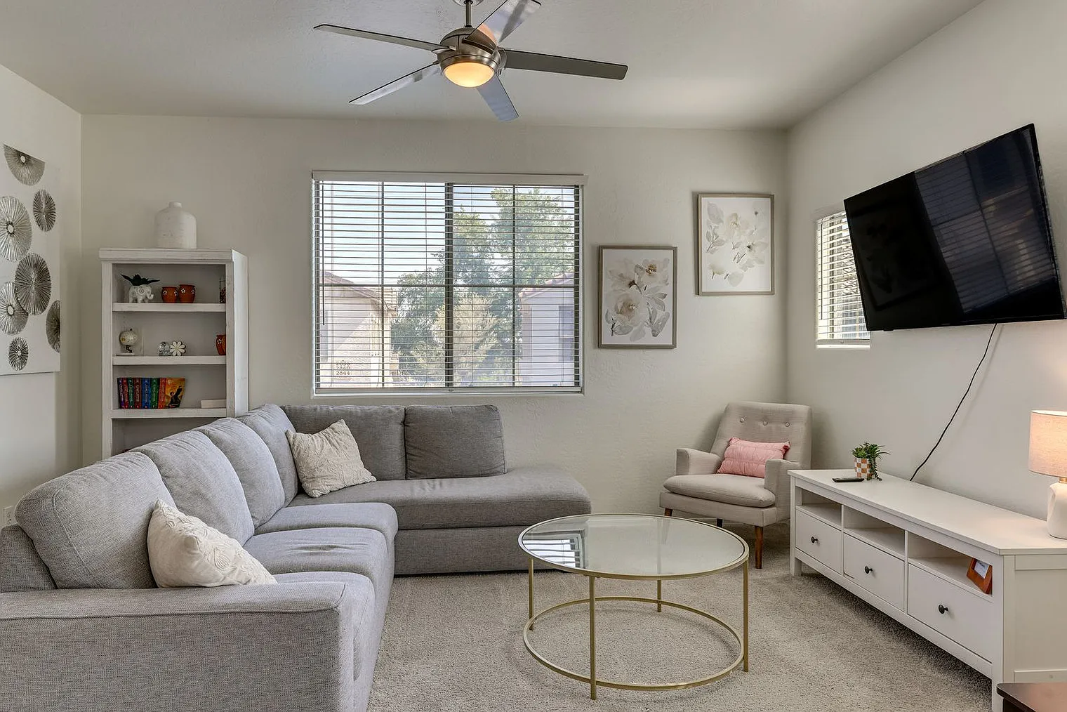 2 bed, 2.0 bath, 1194 sqft, $2,645 — Photo 3