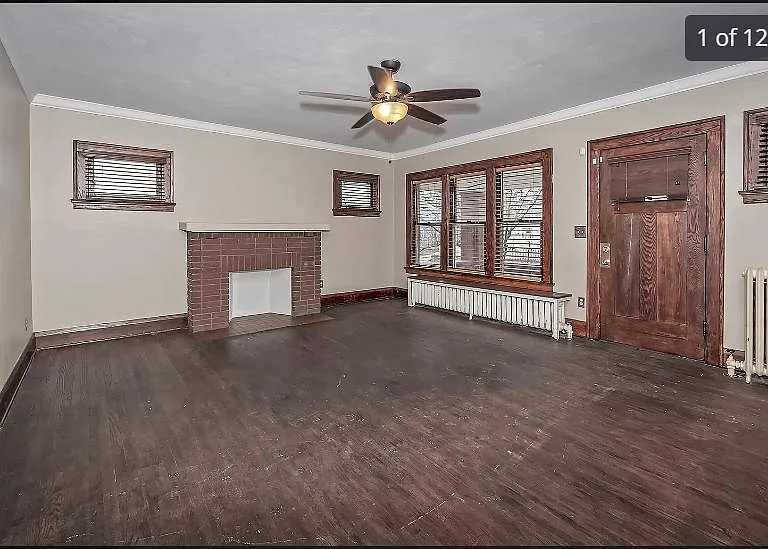4370 Eastway St — Photo 3