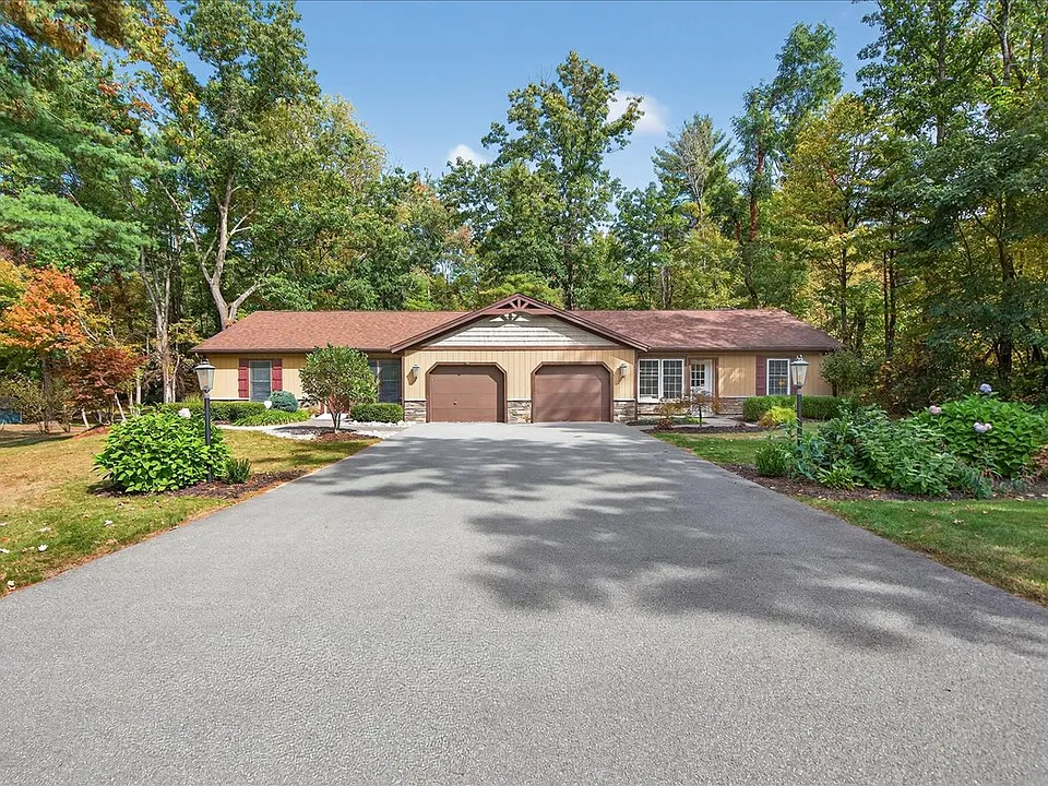 7 James Ct