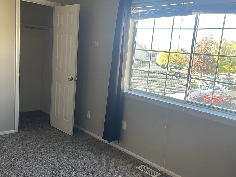 147 W 1190 N — Photo 25