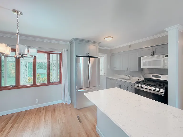 Open Kitchen with Dining Room