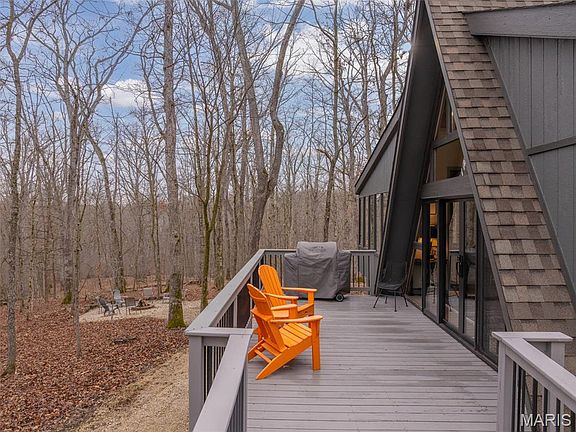 4th image of 229 Innsbrook Dr